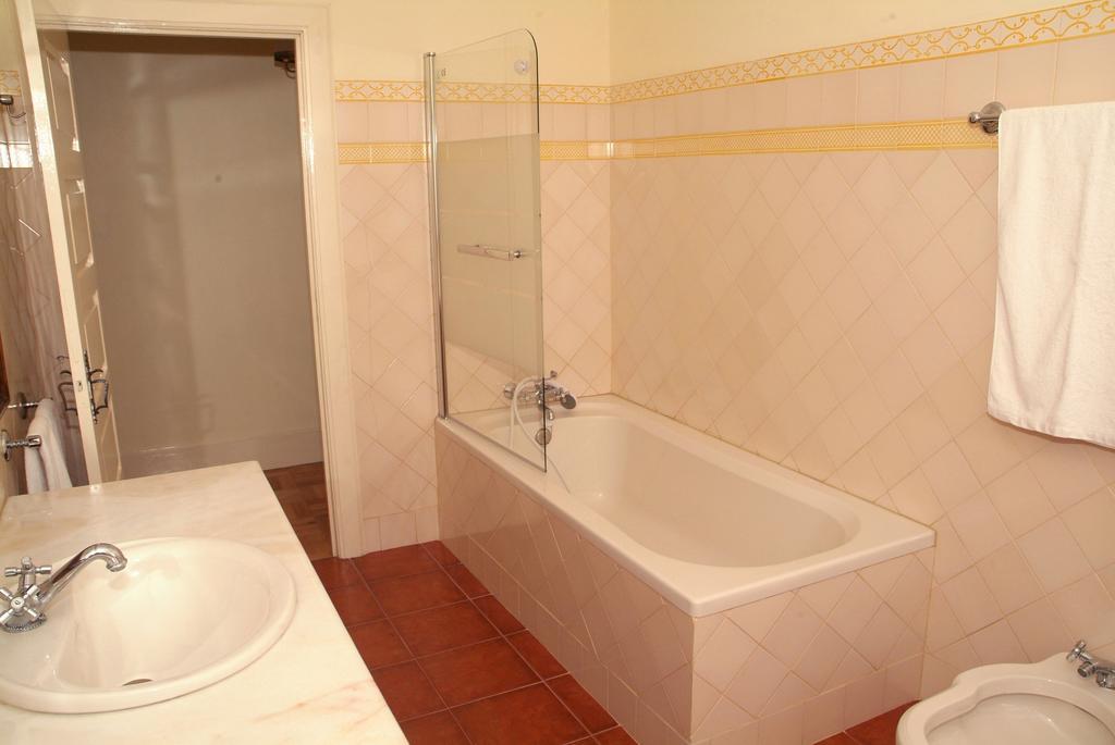 Отель Quinta Das Vessadas Каштелу-ди-Пайва Экстерьер фото